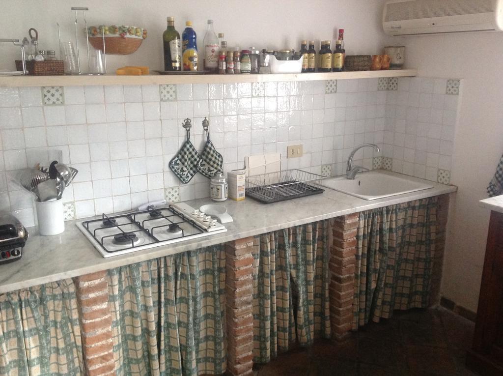 Ciuri Ciuri Mondello Villa Kültér fotó